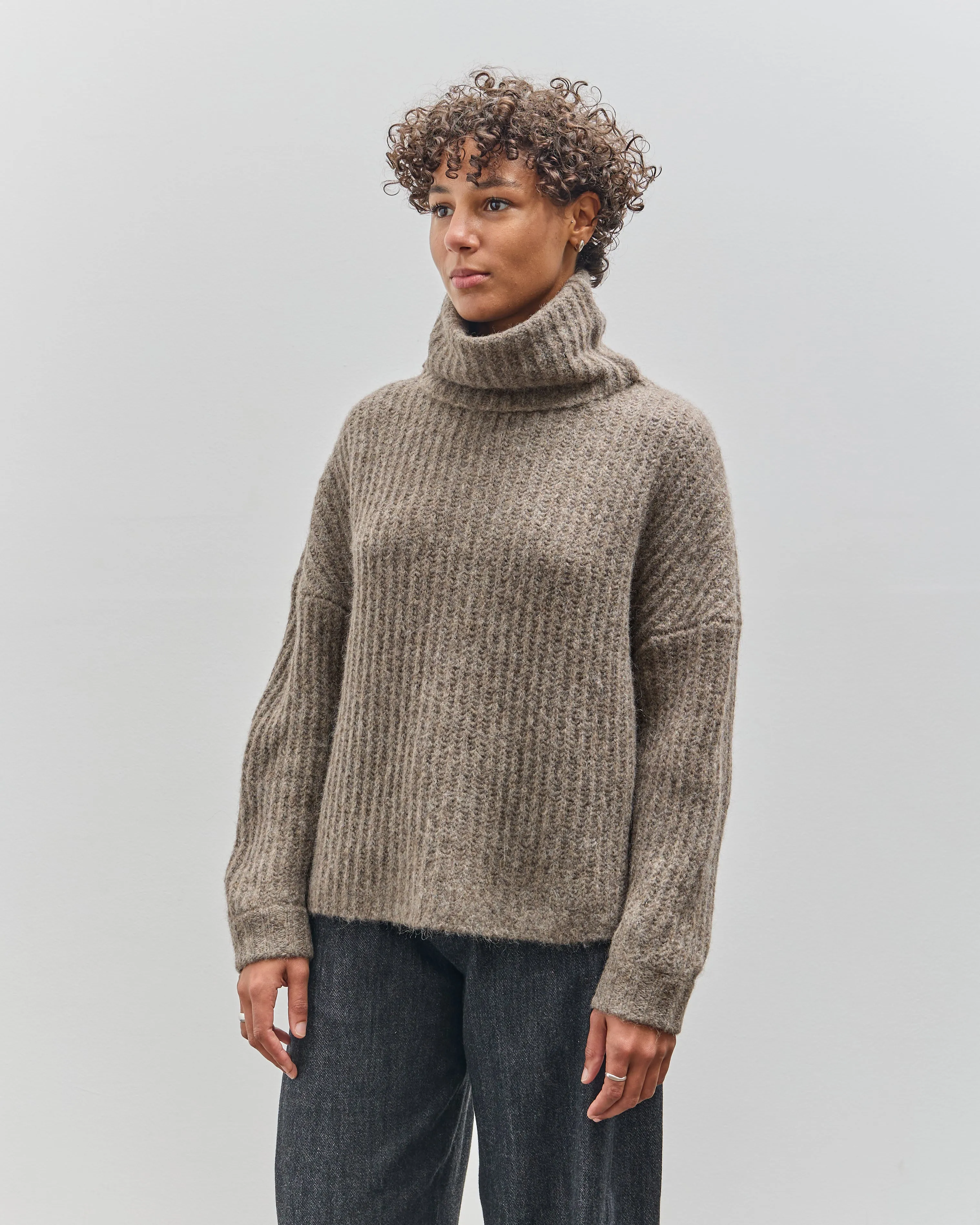 7115 by Szeki Chunky Turtleneck, Umber