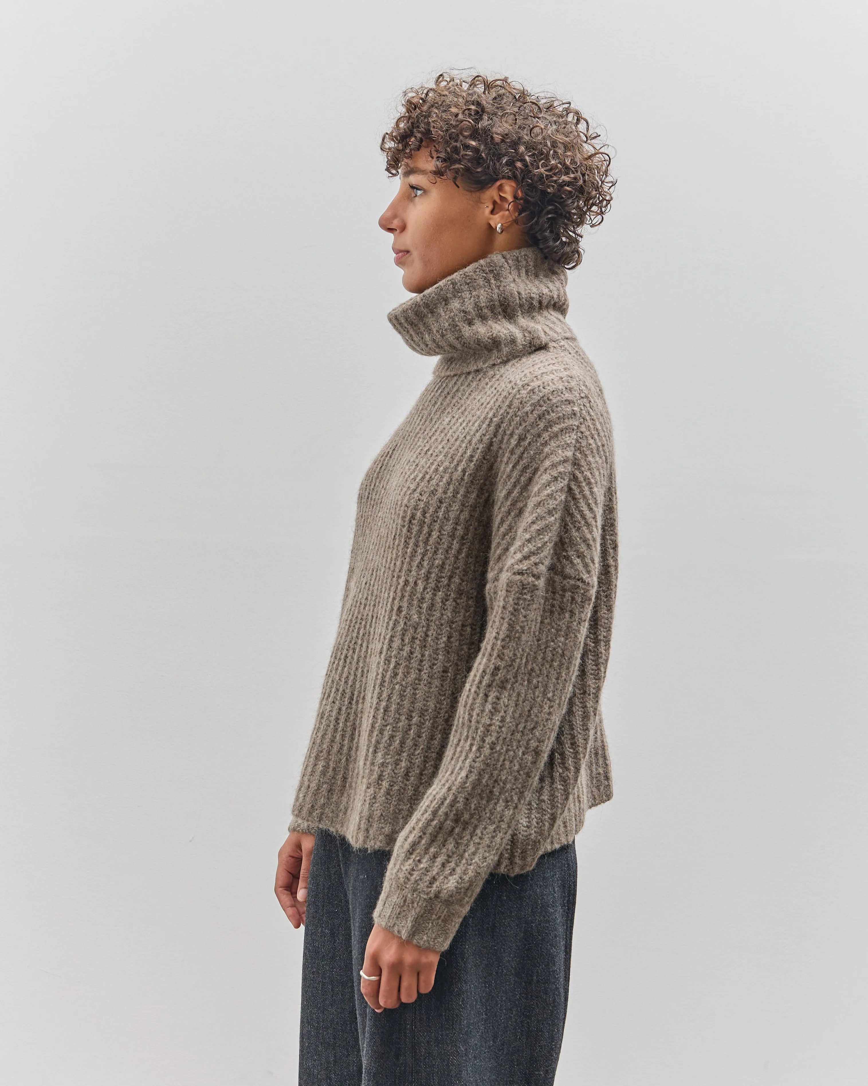 7115 by Szeki Chunky Turtleneck, Umber