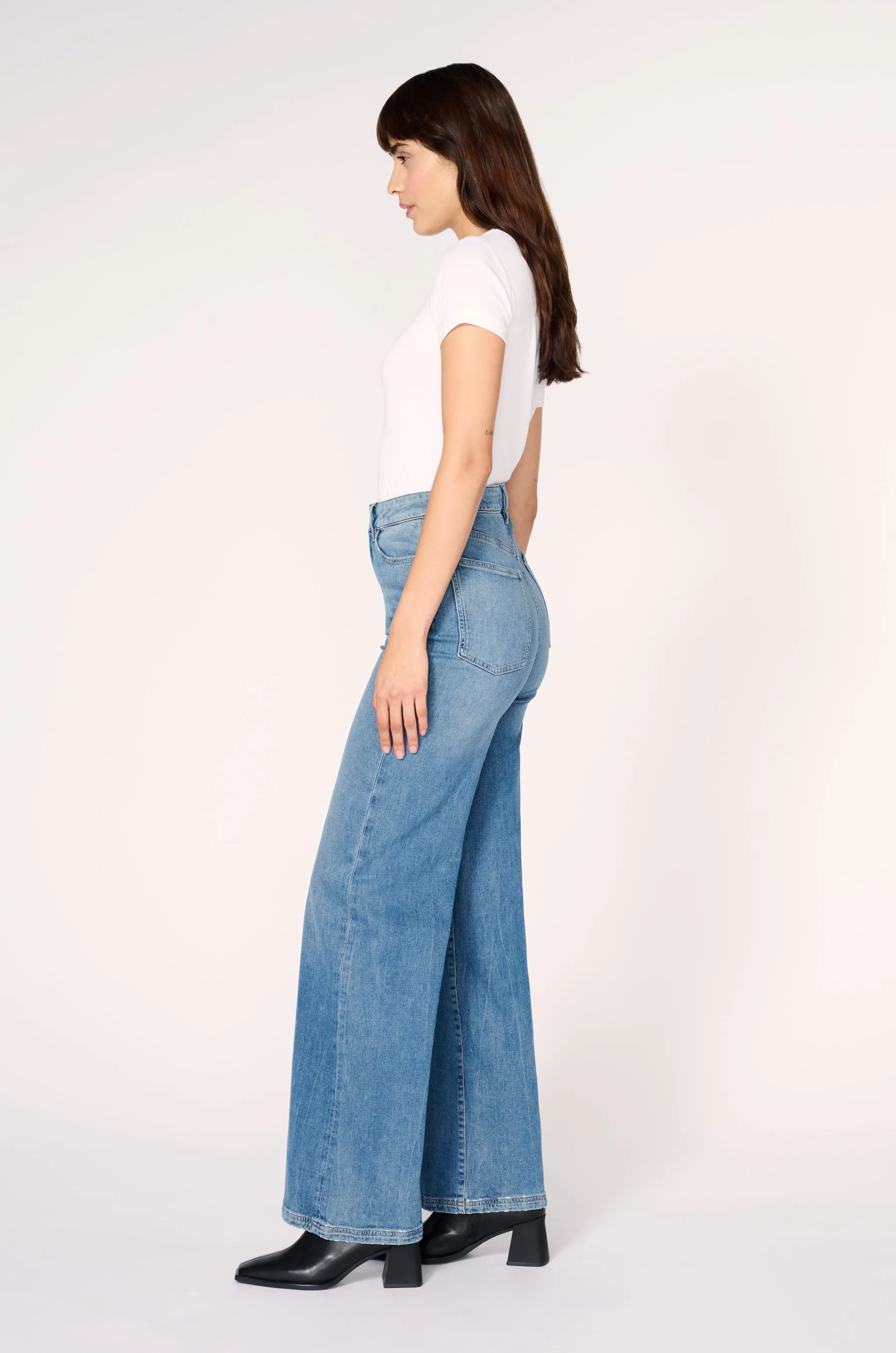 HOU - RELAXED WIDE LEG JEANS | WILD WEST