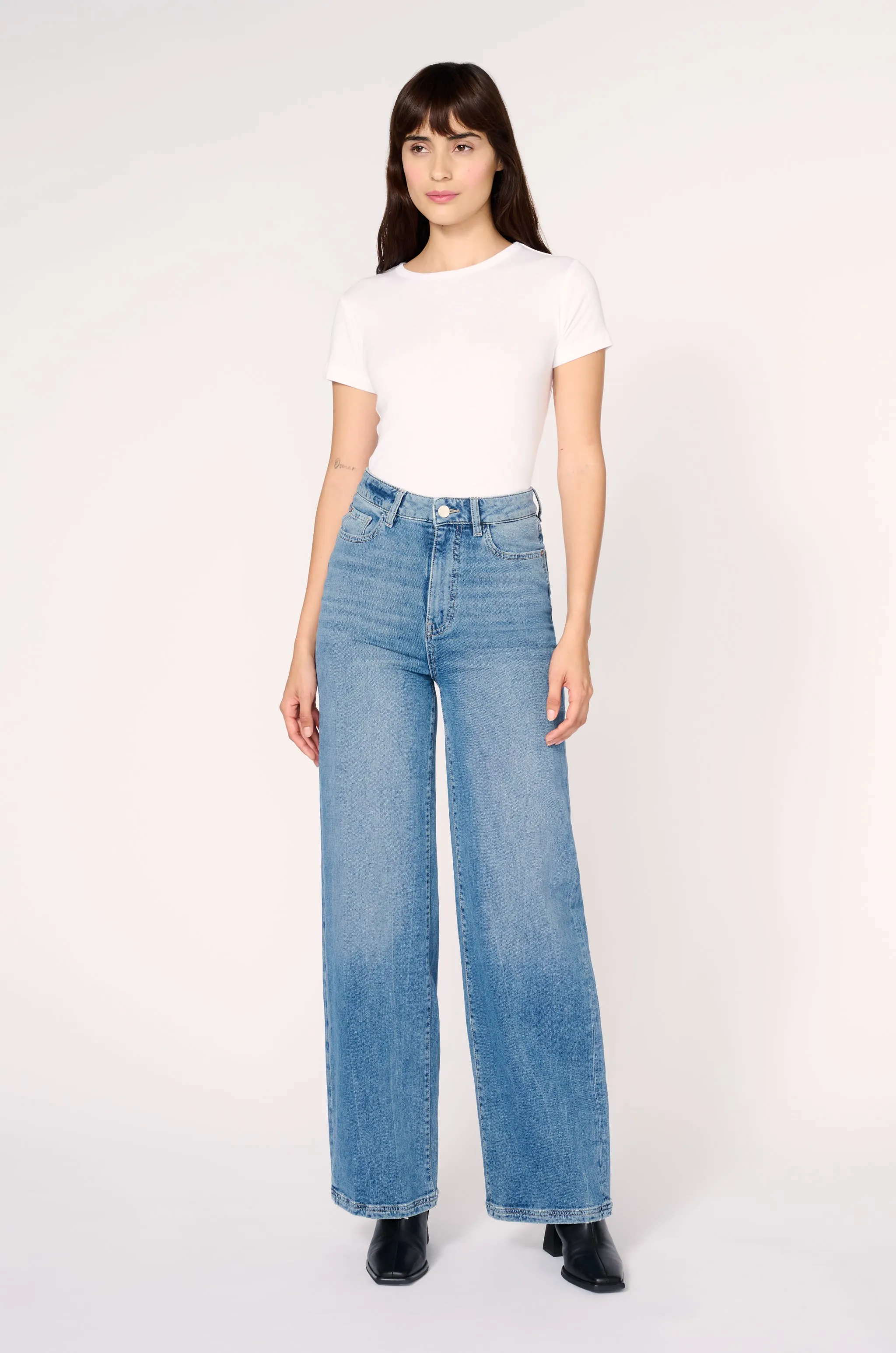 HOU - RELAXED WIDE LEG JEANS | WILD WEST