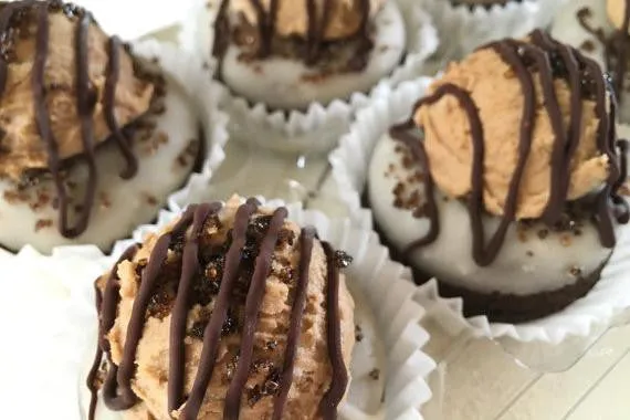 Vegan Caffe Mocha Mini Cake Donuts